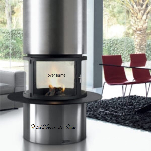 Cheminée centrale en inox de forme ronde, une cheminée centrale ...